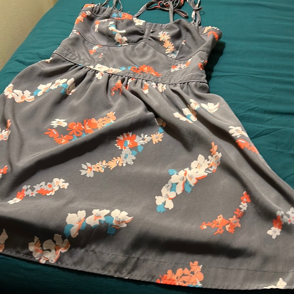 This is an American eagle vintage dress size 10 elastic back bra like front